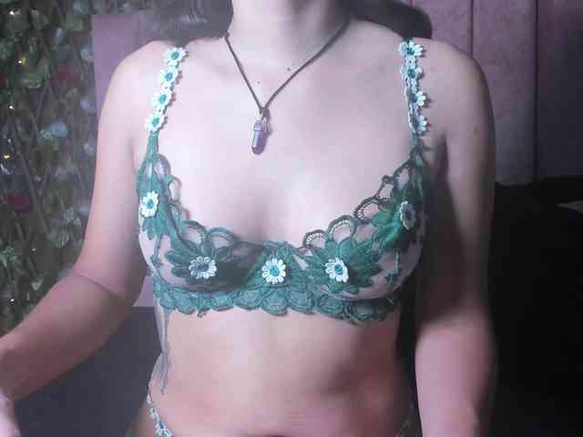 CoralineSanchez - Girl 