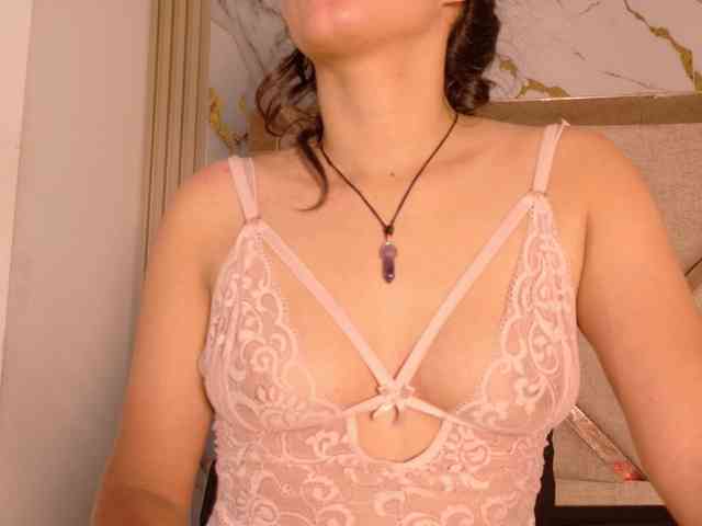 CoralineSanchez webcam
