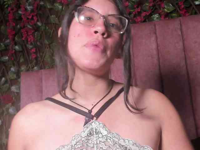 CoralineSanchez webcam