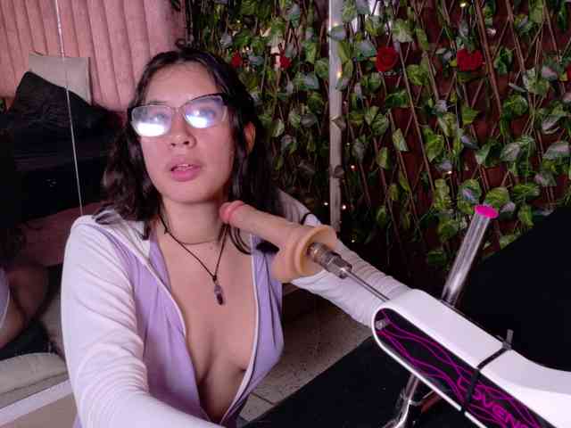CoralineSanchez - Girl 
