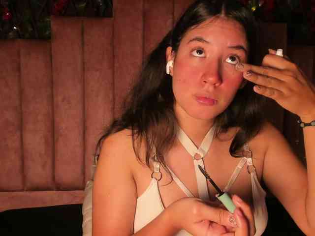 CoralineSanchez webcam