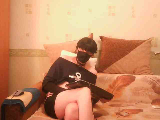 Dzoniy Live Webcam on BongaCams