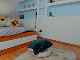 JuicyJulie Porn Show