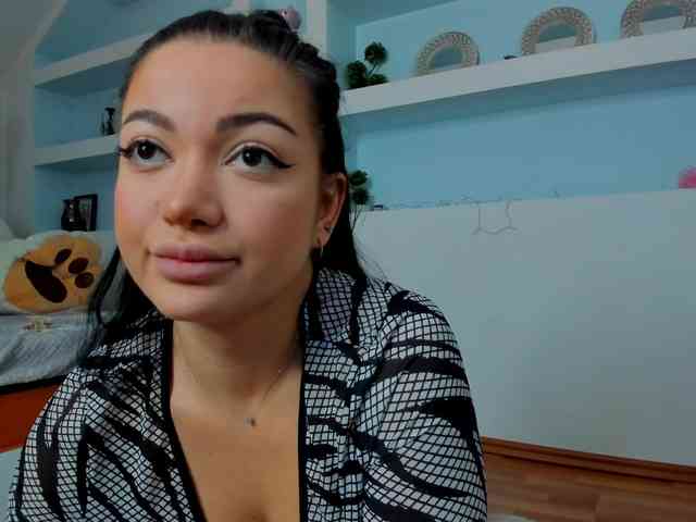 Modelo: JuicyJulie