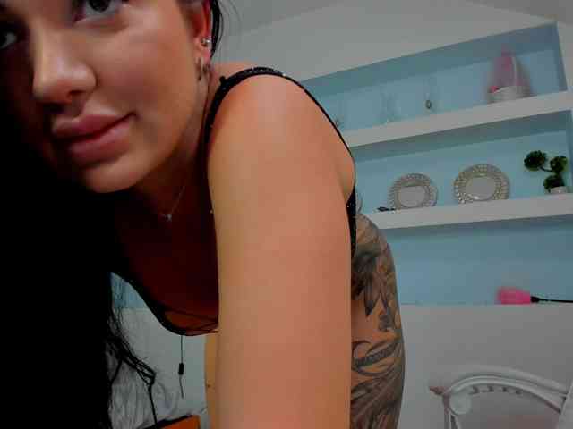 JuicyJulie webcam