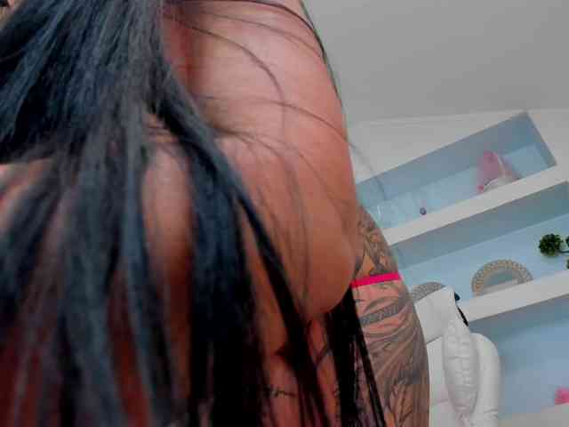 JuicyJulie webcam
