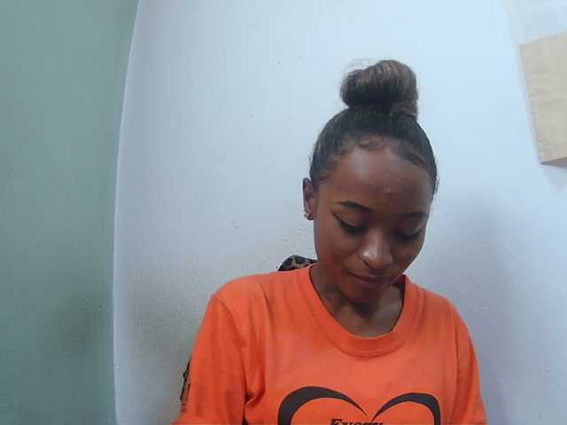 Chou1 live webcam show