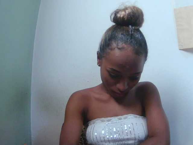 Chou1 live webcam show