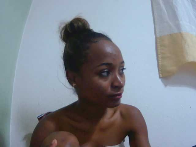 Chou1 live webcam show