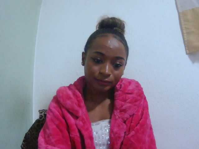 Chou1 live webcam show