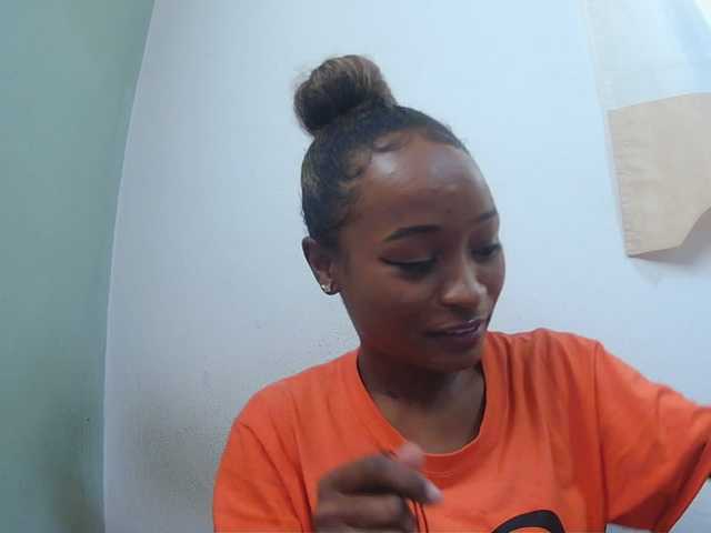 Chou1 live webcam show