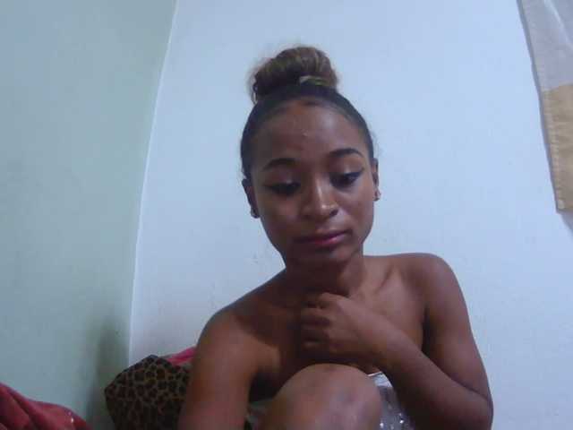 Chou1 live webcam show