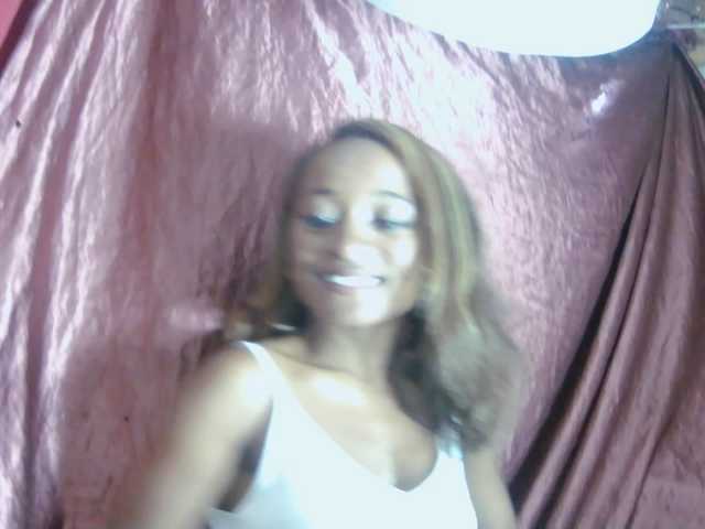Tiscah live cam preview