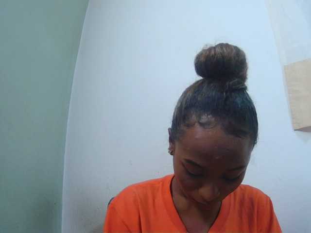 Chou1 live webcam show