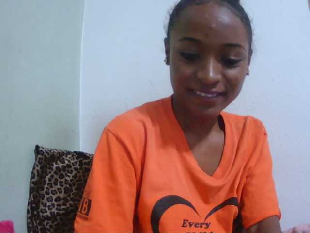 Chou1 live webcam show