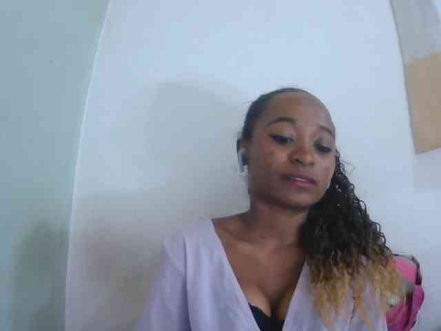 Modèle: Tiscah