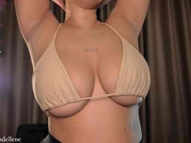 Adellene webcam