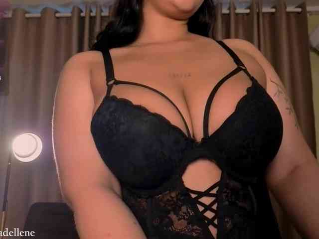 Adellene webcam