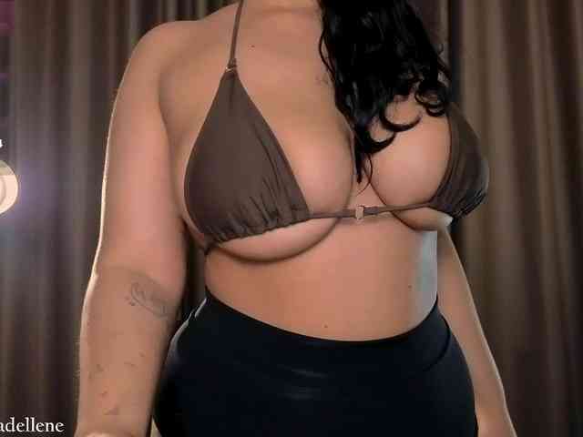 Adellene webcam