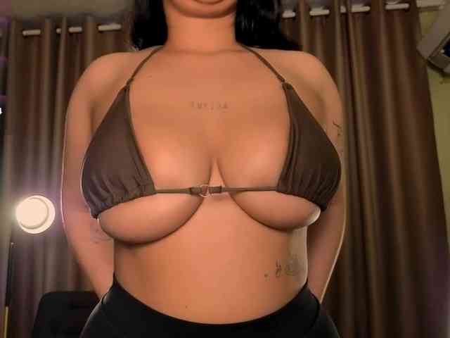 Adellene webcam