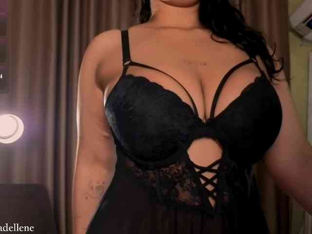 Adellene webcam