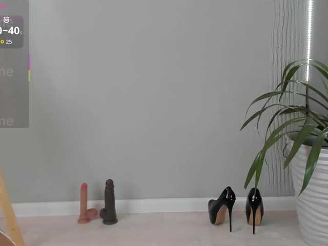 Luckydicewow live cam on BongaCams