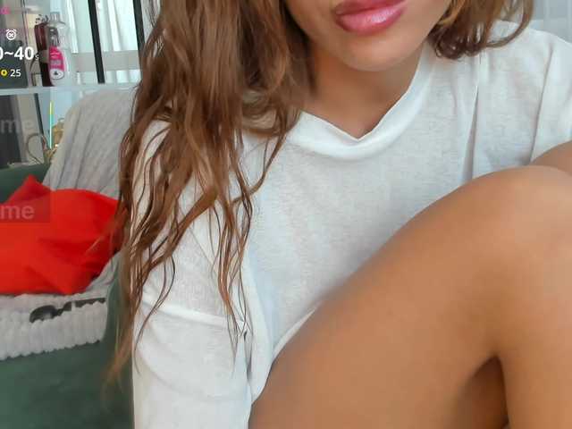 Luckydicewow live cam on BongaCams