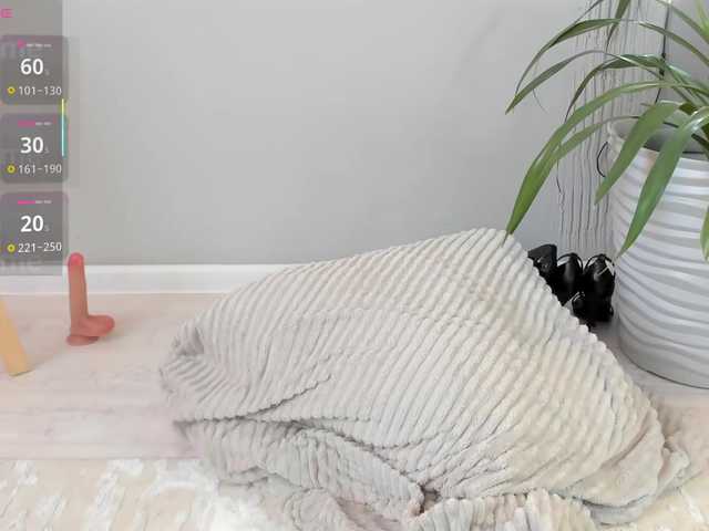 Luckydicewow live cam on BongaCams