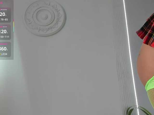 Luckydicewow live cam on BongaCams