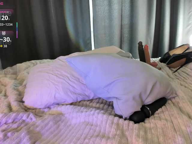 Luckydicewow live cam on BongaCams