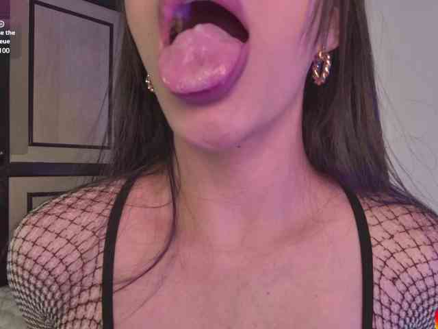 IsabellaNoir1 webcam