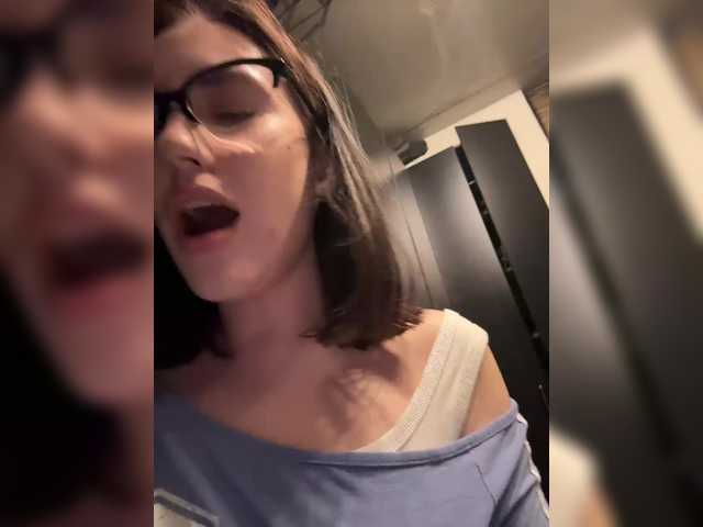 Live трансляция -Your-Michelle- - Runet.cam