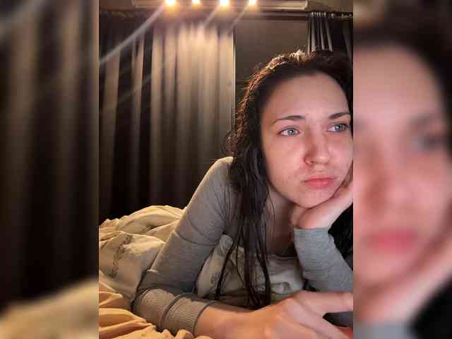 -Your-Michelle- webcam