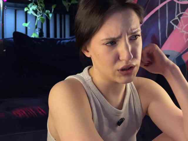 -Your-Michelle- webcam