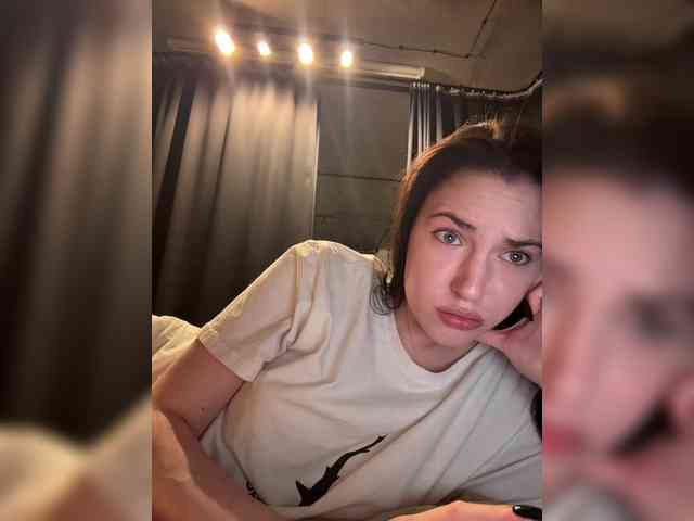 -Your-Michelle- webcam