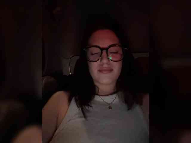 -Your-Michelle- webcam
