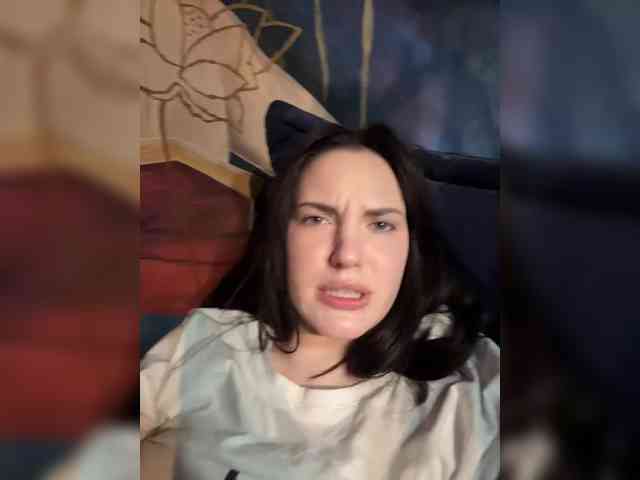 -Your-Michelle- webcam