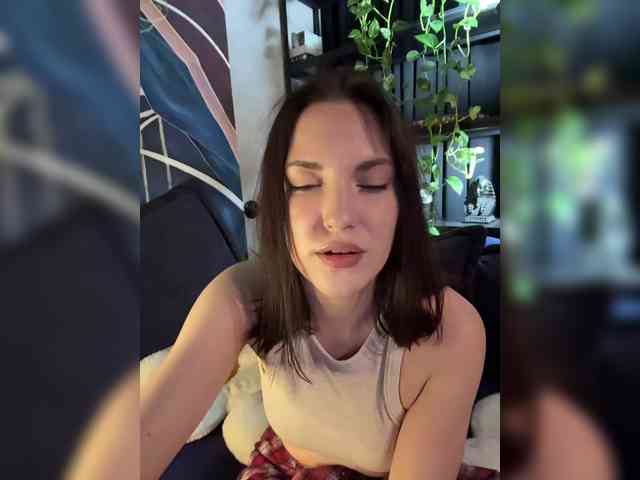 -Your-Michelle- webcam