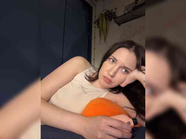 -Your-Michelle- webcam