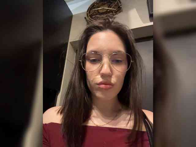 -Your-Michelle- webcam