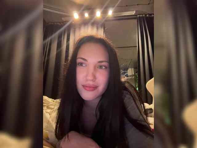 -Your-Michelle- webcam
