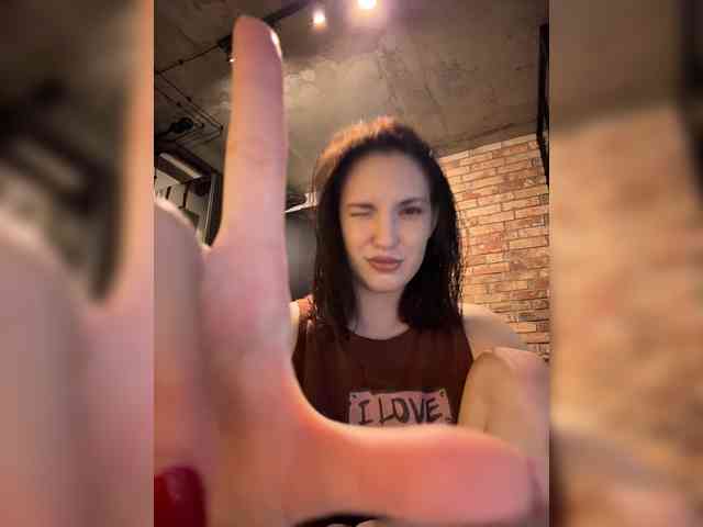 -Your-Michelle- webcam