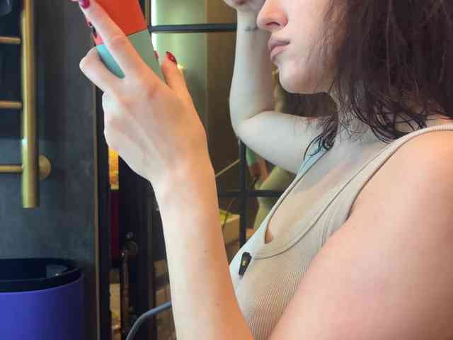 -Your-Michelle- webcam