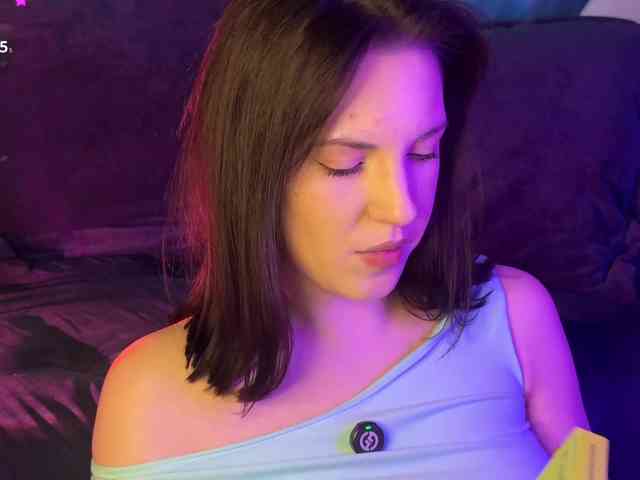 -Your-Michelle- webcam