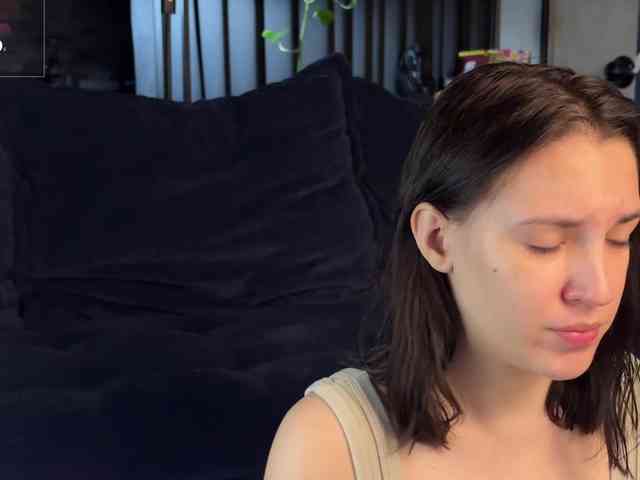 -Your-Michelle- webcam