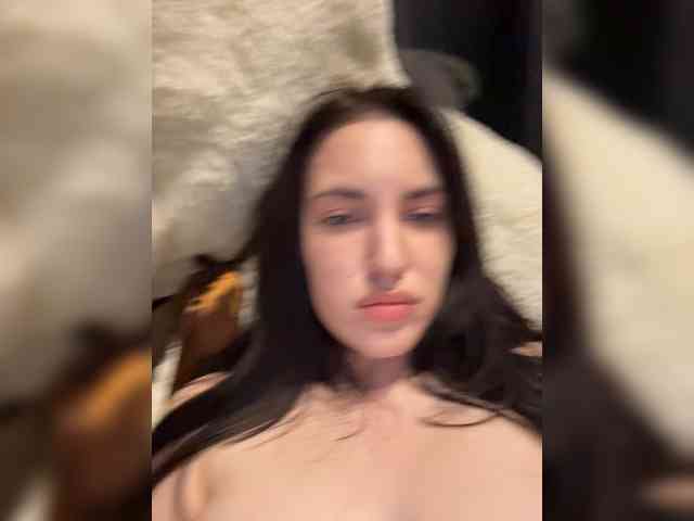 -Your-Michelle- webcam