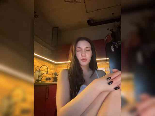 -Your-Michelle- webcam