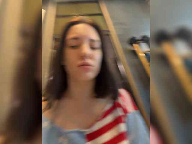 -Your-Michelle- webcam