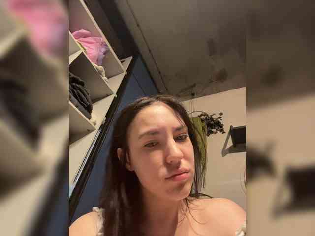 -Your-Michelle- webcam