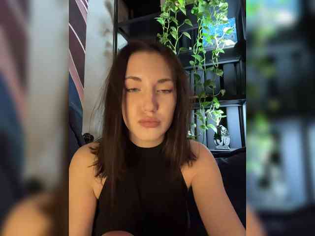 -Your-Michelle- webcam